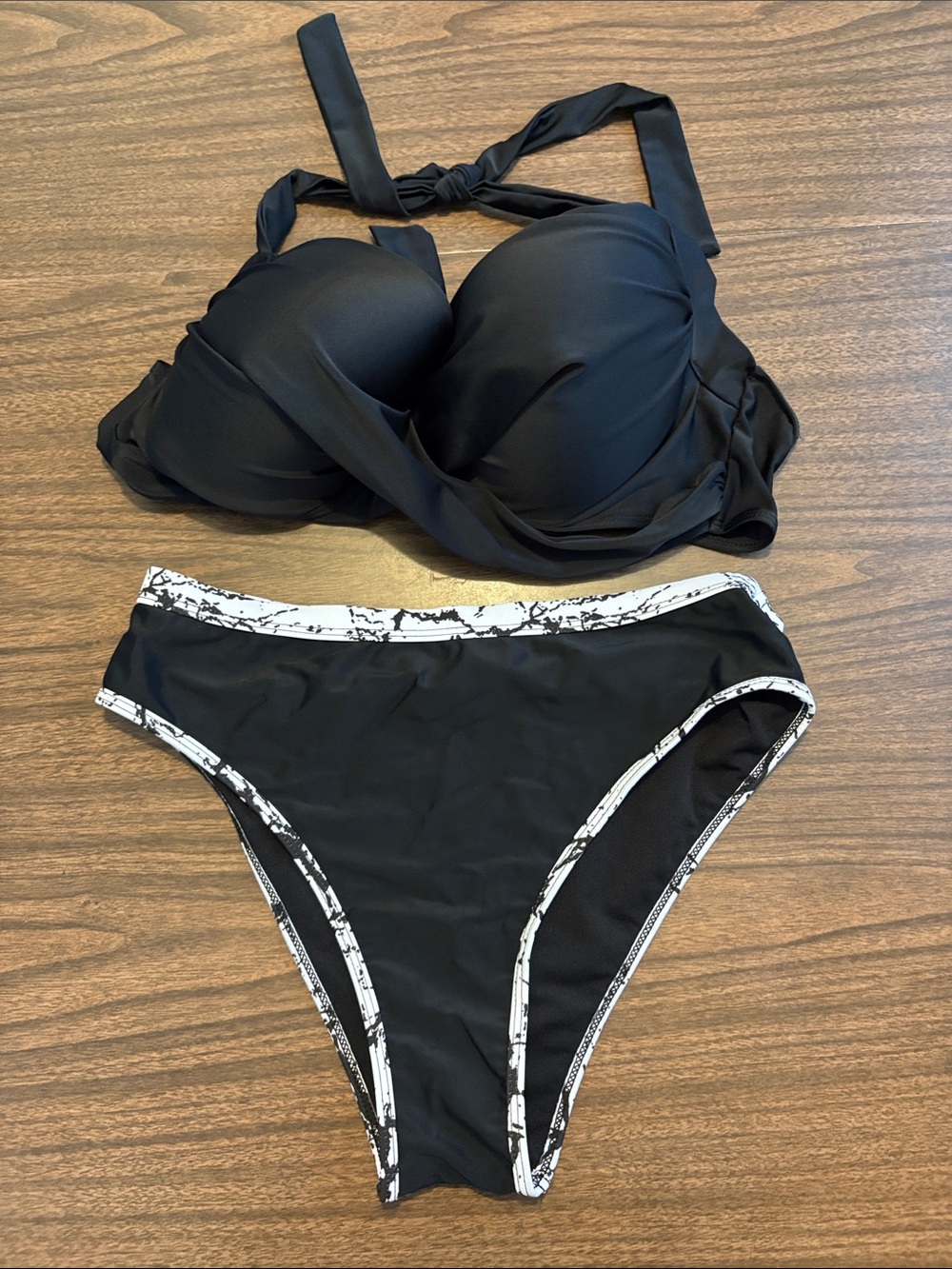 Shein Size 0XL Black High-Waist Bikini Set with Printed Trim Size 12 - 16